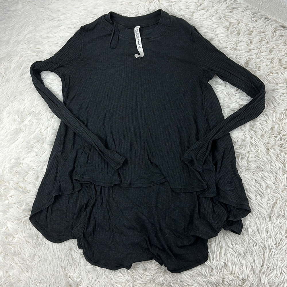 Lululemon Dare to Drape Long Sleeve Black
